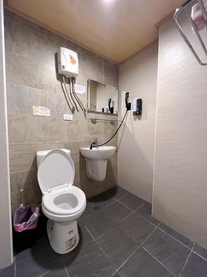 Apartamento Fengchia Fun House Taichung Exterior foto