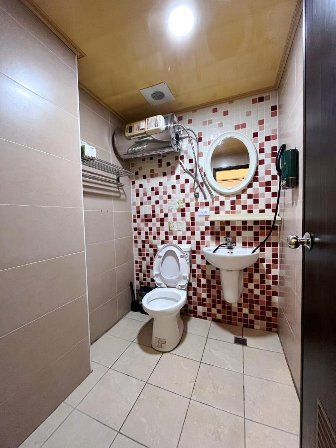 Apartamento Fengchia Fun House Taichung Exterior foto